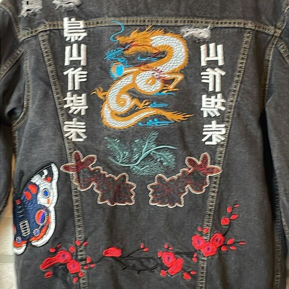 Missguided Oversized Embroidered Jean Jacket - Picture 2 of 7